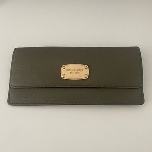 Micahel Kors Wallet